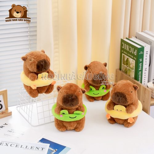 Chuột Capybara Đeo Phao Nhỏ