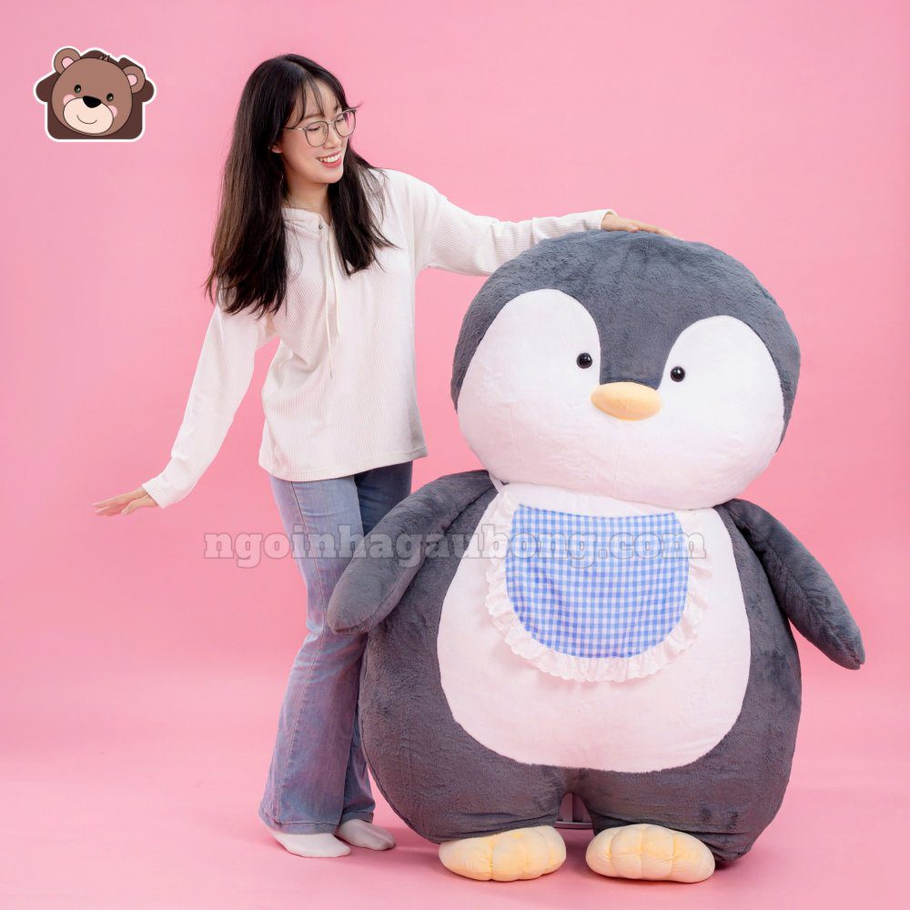 Gấu Bông Cánh Cụt Đeo Yếm Khổng Lồ