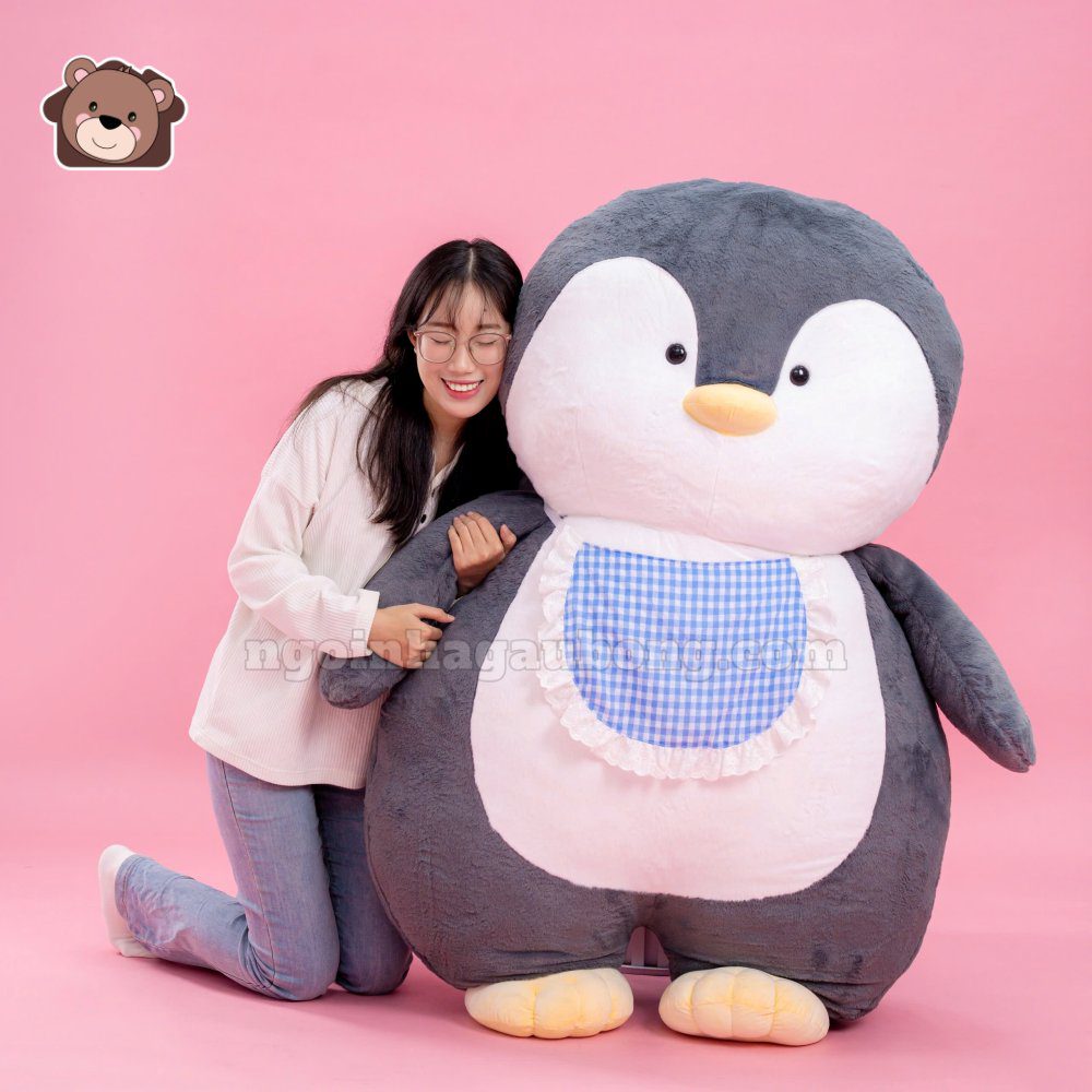 Gấu Bông Cánh Cụt Đeo Yếm Khổng Lồ