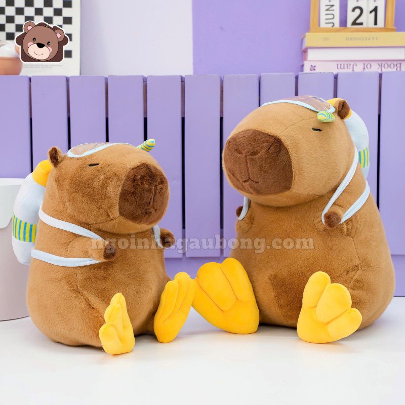 Gấu Bông Capybara Chân Vịt