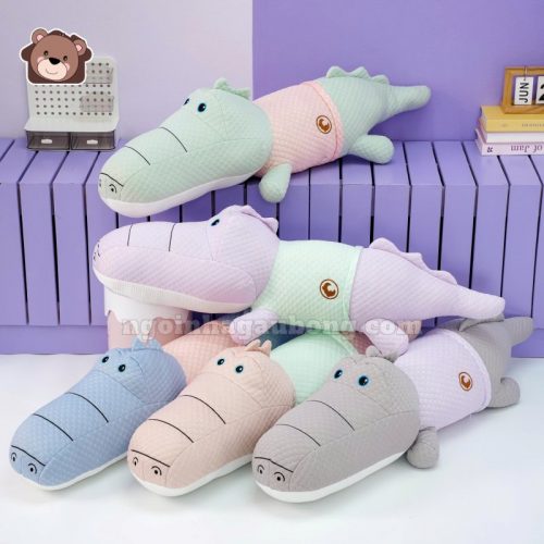 Gối Ôm Lạnh Cá Sấu Mặc Áo