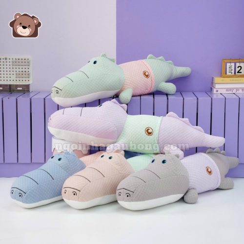 Gối Ôm Lạnh Cá Sấu Mặc Áo