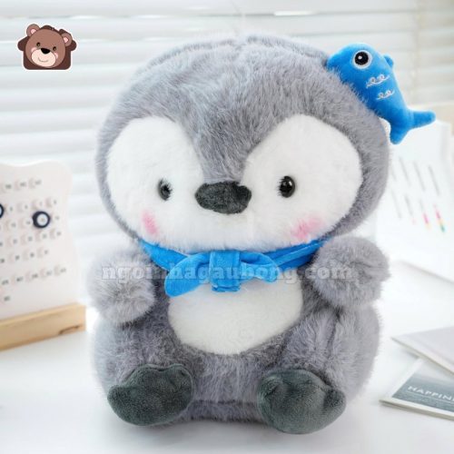 Cánh Cụt Quàng Khăn Đội Cá