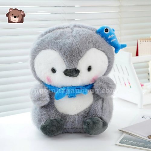 Cánh Cụt Quàng Khăn Đội Cá